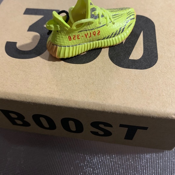 Airpod - Picture 7 of 11